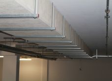 selbständige Lüftungsleitung